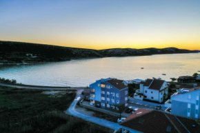 Rea beachfront apartments
